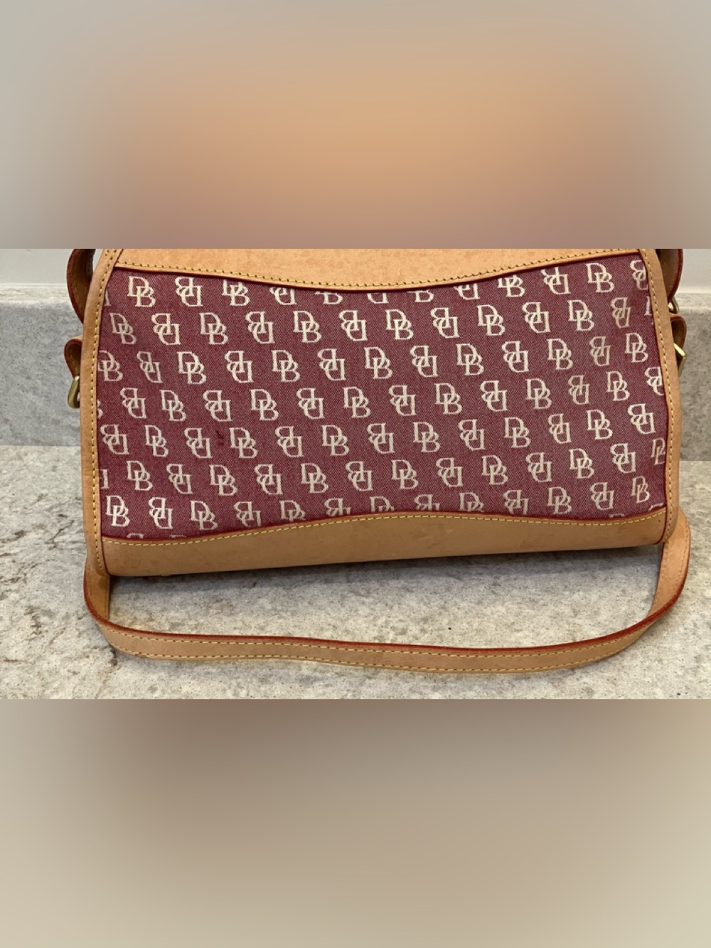 Vintage DOONEY & BOURKE Crossbody Bag - Picture 4 of 11